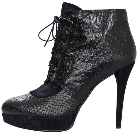 Stuart Weitzman Booties Size 10.5 - Picture 3 of 16